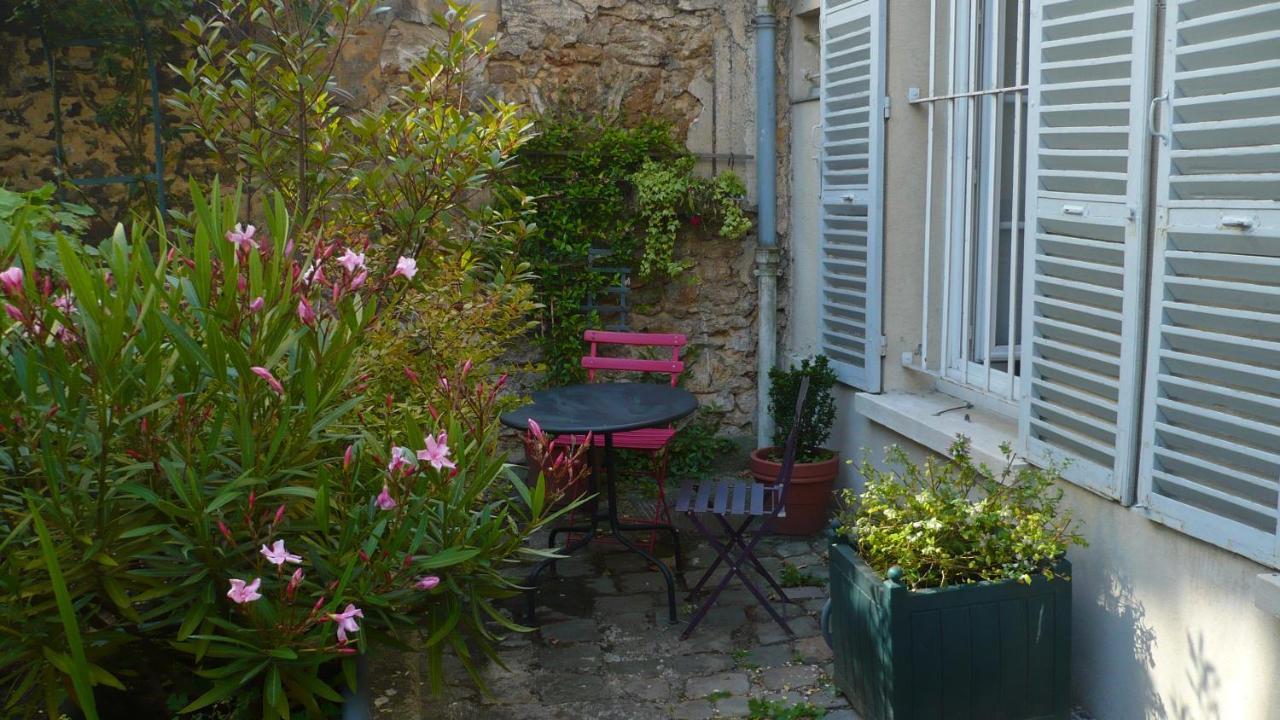 Le Petit Mansart Apartment Versailles Exterior photo