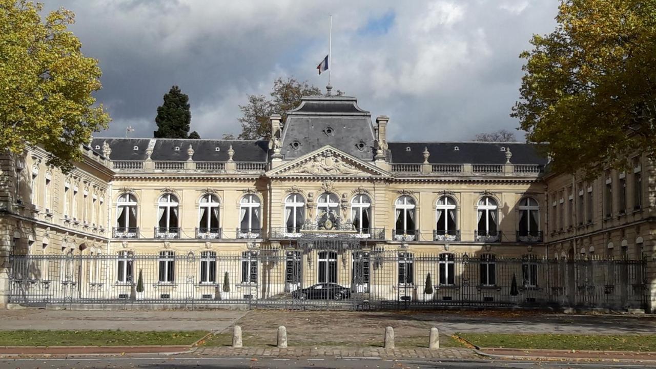 Le Petit Mansart Apartment Versailles Exterior photo
